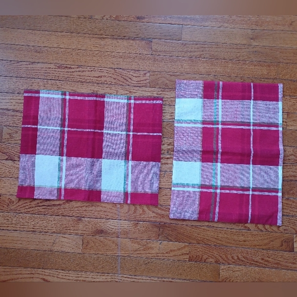 Set of 2 Classic Cotton Placemats Red White Picnic Plaid About 14.5”x18.5” - Picture 1 of 6